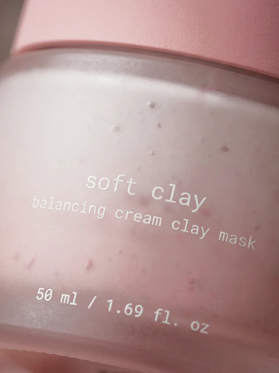 Close-up of the Soft Clay jar
